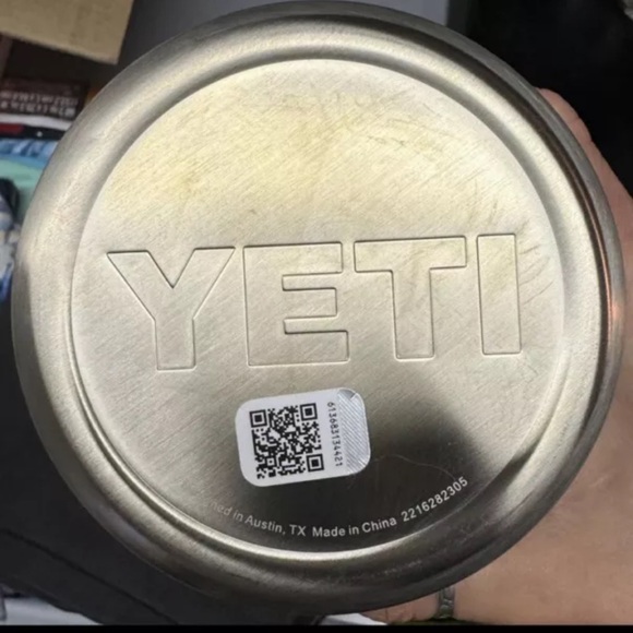 Yeti rambler bottle 36 SAND - Picture 3 of 4